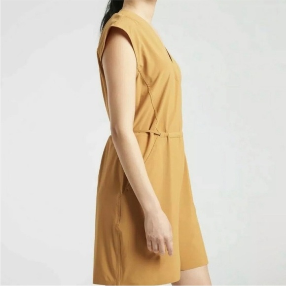 Athleta Marlow Gold Yellow Romper Size Extra Large - Picture 11 of 12